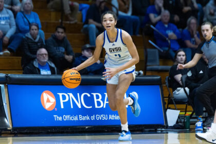 Top-ranked GVSU women's basketball upset by Wayne State in final seconds; men too
