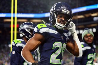 Seahawks' Josh Jobe punches Patriots' Stefon Diggs in Super Bowl brouhaha