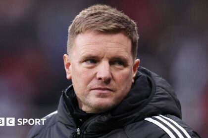 I'd resign if I wasn't still right for job - Howe