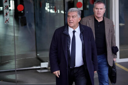 🚨Breaking news: Joan Laporta resigns and will stand in the elections