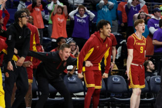 USC men’s and women’s basketball both victorious on Super Bowl Sunday