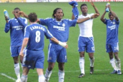 WSL: Chelsea and Man Utd win as Spurs put SEVEN past Aston Villa