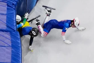 American speedskater crashes into opponents during Winter Olympics heat