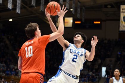 No. 3 Duke routs Syracuse ahead of Michigan matchup