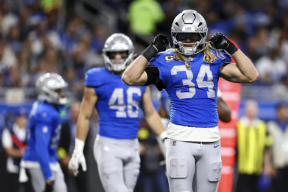 Pros, cons to re-signing linebacker Alex Anzalone