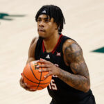 Texas Tech star JT Toppin leaves game with injury, severity unknown