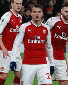 Premier League: Arsenal slip up in title race again with Wolves stalemate