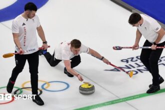 Italy defeat puts GB's men into curling semi-finals