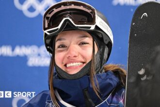 GB's Atkin qualifies top for halfpipe final