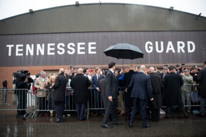 President Trump invites men's hockey team to State of the Union, women decline