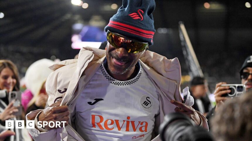 Snoop Dogg's surreal Swansea visit heralds late drama