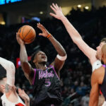 Anthony Edwards scores 34, Timberwolves beat the Trail Blazers 124-121