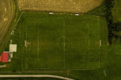 James Harden plans to play through fractured thumb