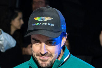 Disaster for Lowry as late collapse scuppers victory at Cognizant Classic