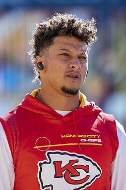 Sources: Chiefs to cut Taylor, save $20M on cap