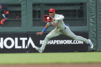 Phillies' Johan Rojas faces 80-game suspension following failed PED test