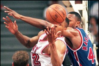 Brooklyn Nets jersey history No. 44 - Tony Massenburg (1996-97)