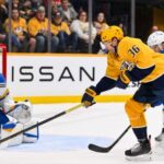 Golden Knights acquire defensive-minded forward from Predators