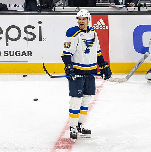 Blues' Parayko nixes trade to Sabres, source says