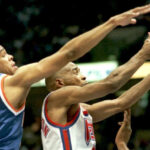 Brooklyn Nets jersey history No. 44 - Hubert Davis (2004)