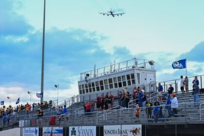 Report: Rams re-signing Kam Curl to 3-year, $36M deal