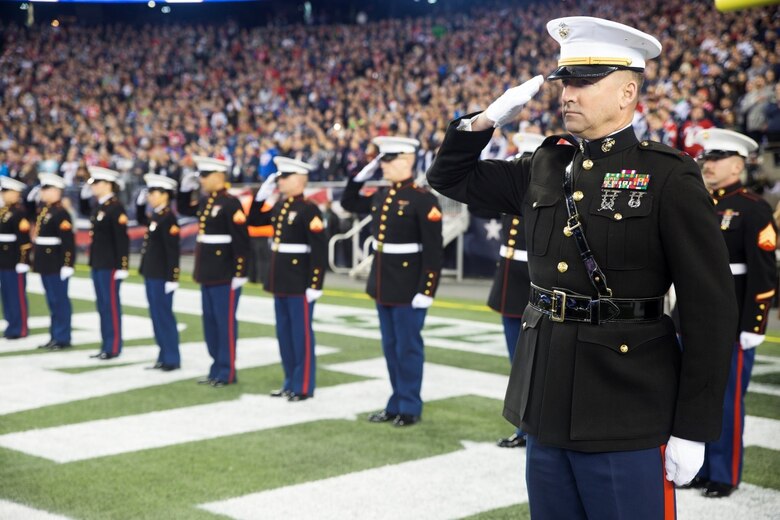 Source: Patriots trading center Bradbury to Bears