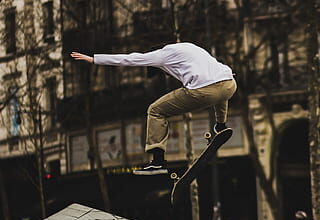 Penguins' Malkin banned 5 games for Dahlin slash