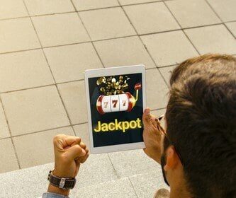 Sources: Bills, McGovern reach 4-year, $52M deal