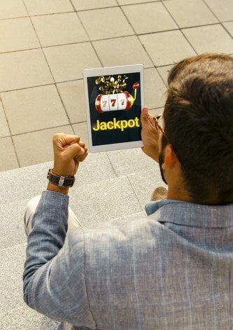 Sources: Bills, McGovern reach 4-year, $52M deal