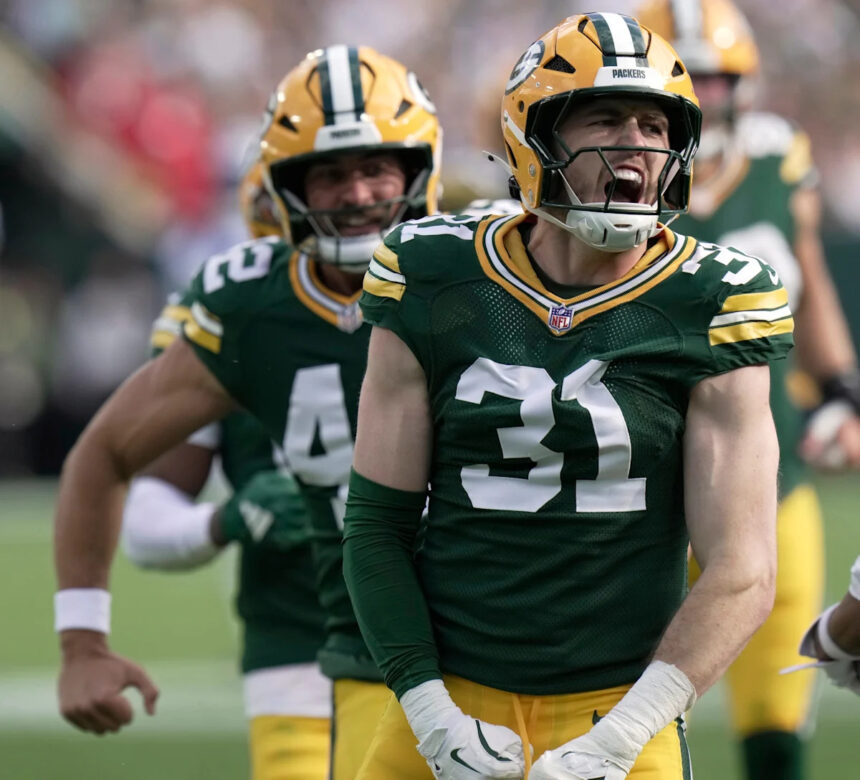 Packers re-signing core special teamer Nick Niemann