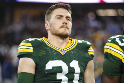 Packers re-sign LB Nick Niemann after Zaire Franklin trade