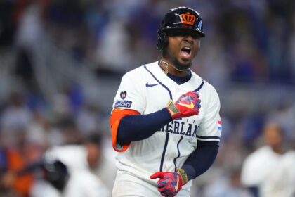 Ozzie Albies hits the first walk-off home run in World Baseball Classic history