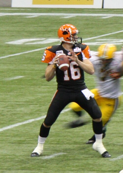 Sources: Pierce returning to Colts on $116M deal