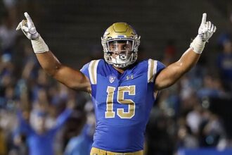 Reports: LB Jaelan Phillips signs with Panthers on 4-year, $120M deal