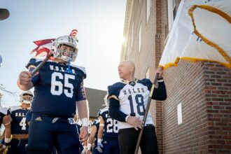 Sources: Raiders give C Linderbaum record deal