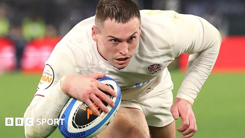 England sticking together, not cracking up - Roebuck