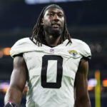 Panthers reportedly signing All-Pro linebacker Devin Lloyd from Jaguars