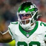Jets running back appears to take subtle shot at team over free agency deals