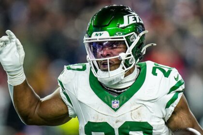 Jets running back appears to take subtle shot at team over free agency deals