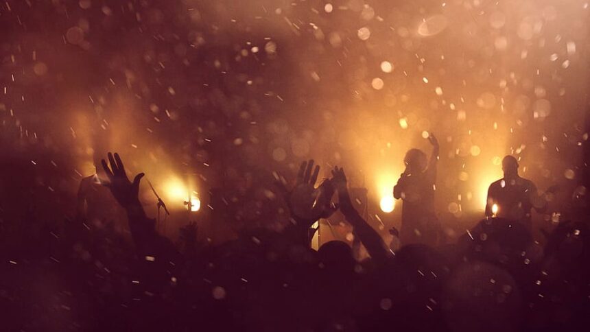 England's Gibson scoops £190k in inaugural Hundred action