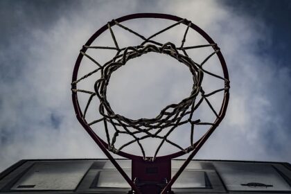 Kawhi Leonard scores 45, Clippers make history vs. Wolves