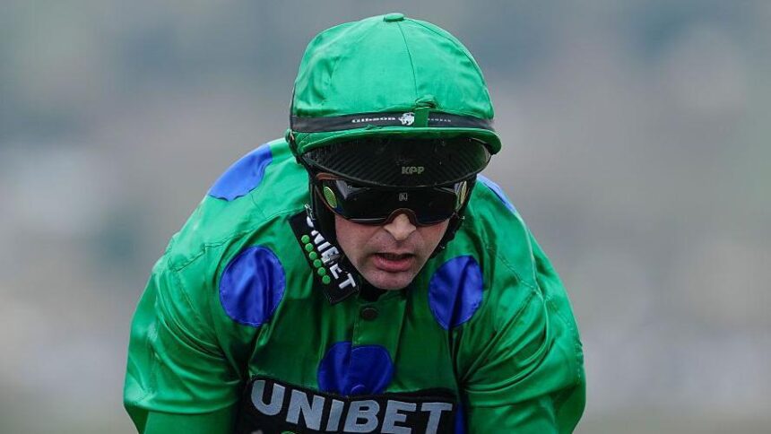 De Boinville & Queally shake hands after 'racial slurs' accusation