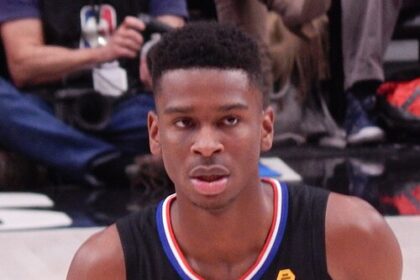 Shai Gilgeous-Alexander of the Thunder scores 20 points for 127th consecutive game, breaking Wilt Ch