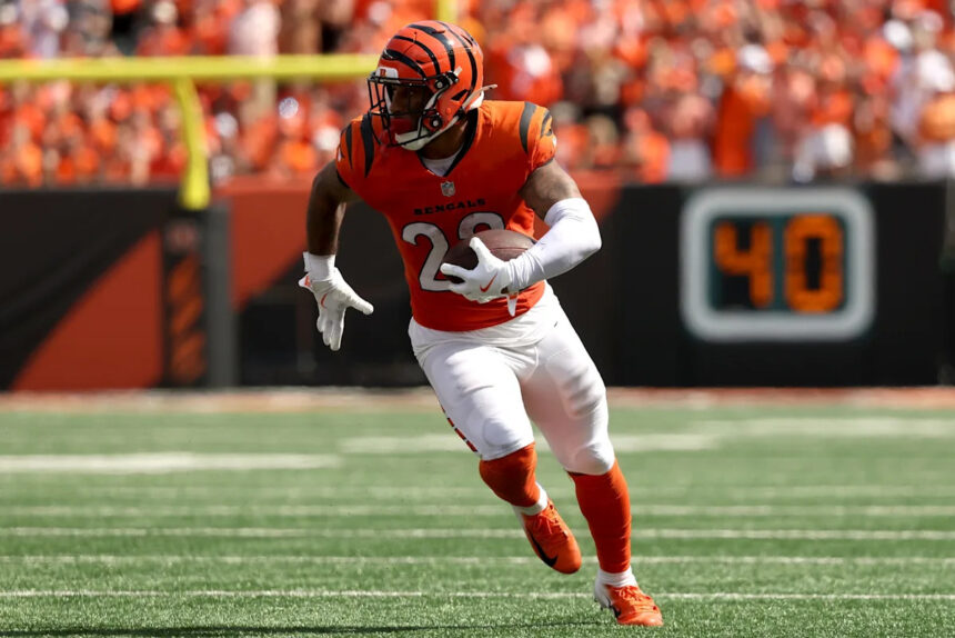 Bills signing safety Geno Stone to 1-year deal