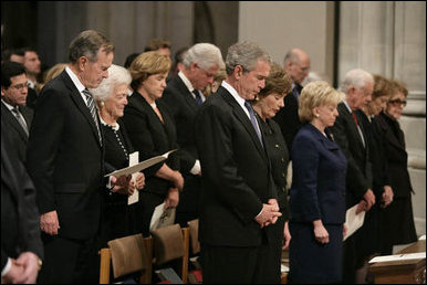 UCLA hangs on to beat No. 8 Michigan State but Tyler Bilodeau injured