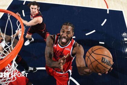 Leonard equals franchise record in Clippers win