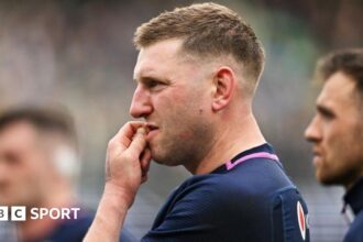 'Shot at history passes Scotland by amid Irish ferocity'