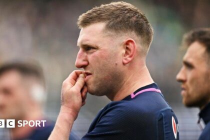 'Shot at history passes Scotland by amid Irish ferocity'