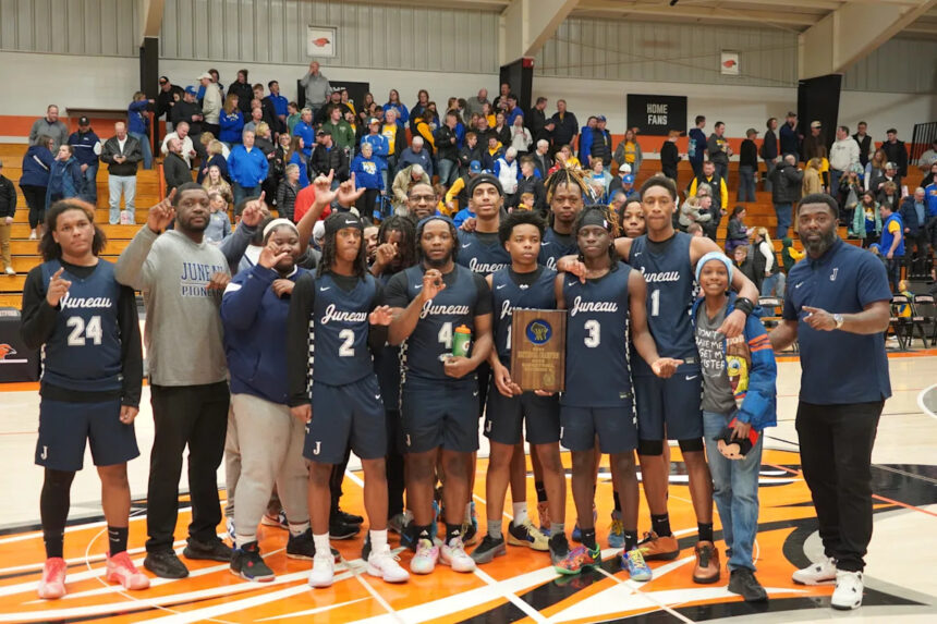 Milwaukee area sends 4 boys basketball teams to WIAA state tournament