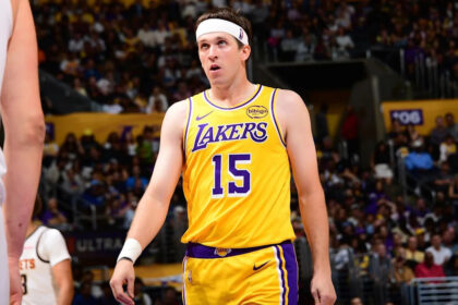 Luka Doncic hits game-winner with 0.5 seconds remaining in overtime as Lakers beat Nuggets 127-125